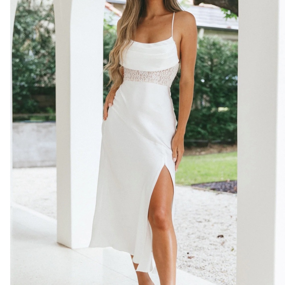 Hello Molly Sipping Waterfalls Midi Dress White in Small